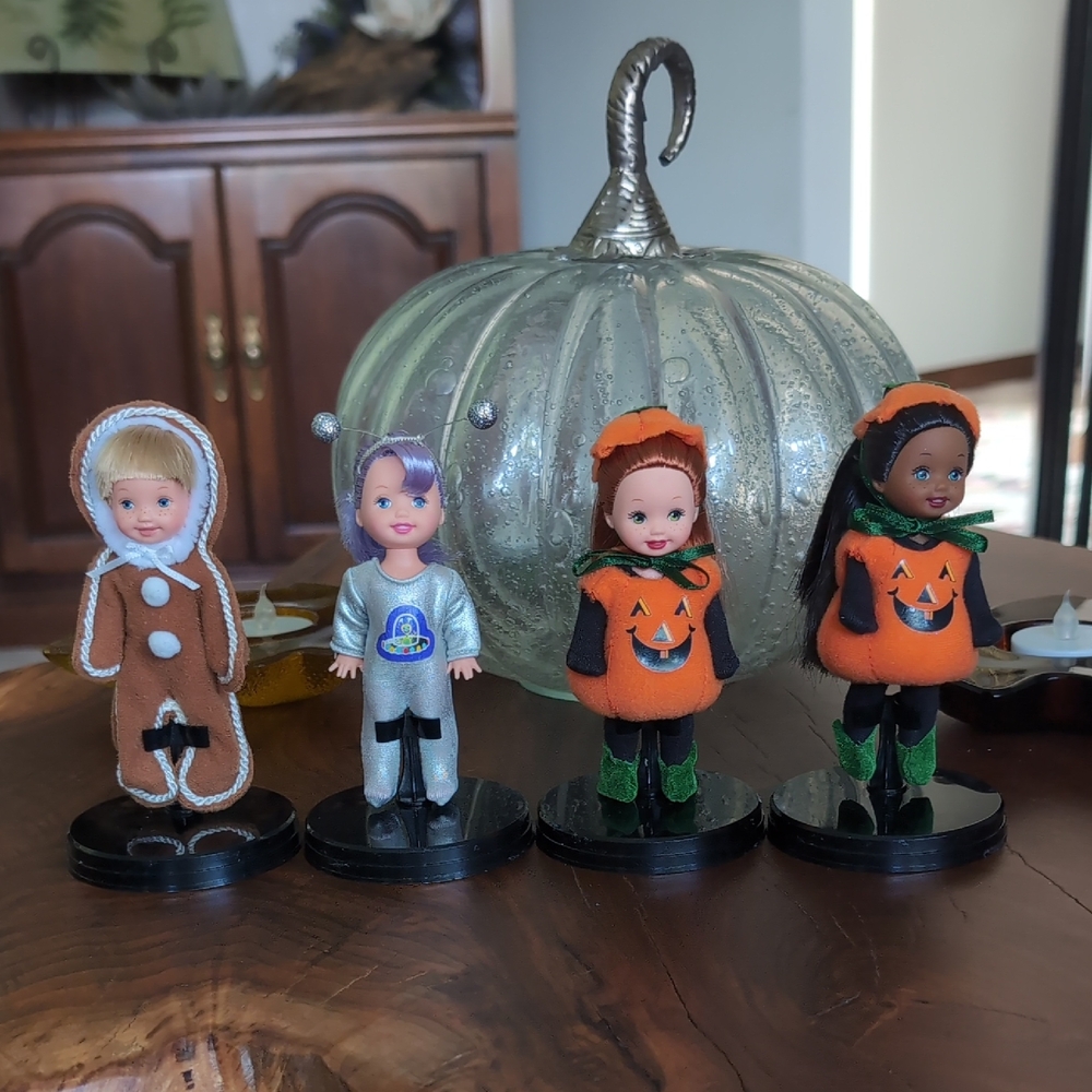Barbie Halloween Dolls Set - Brown, Silver, Orange, Black